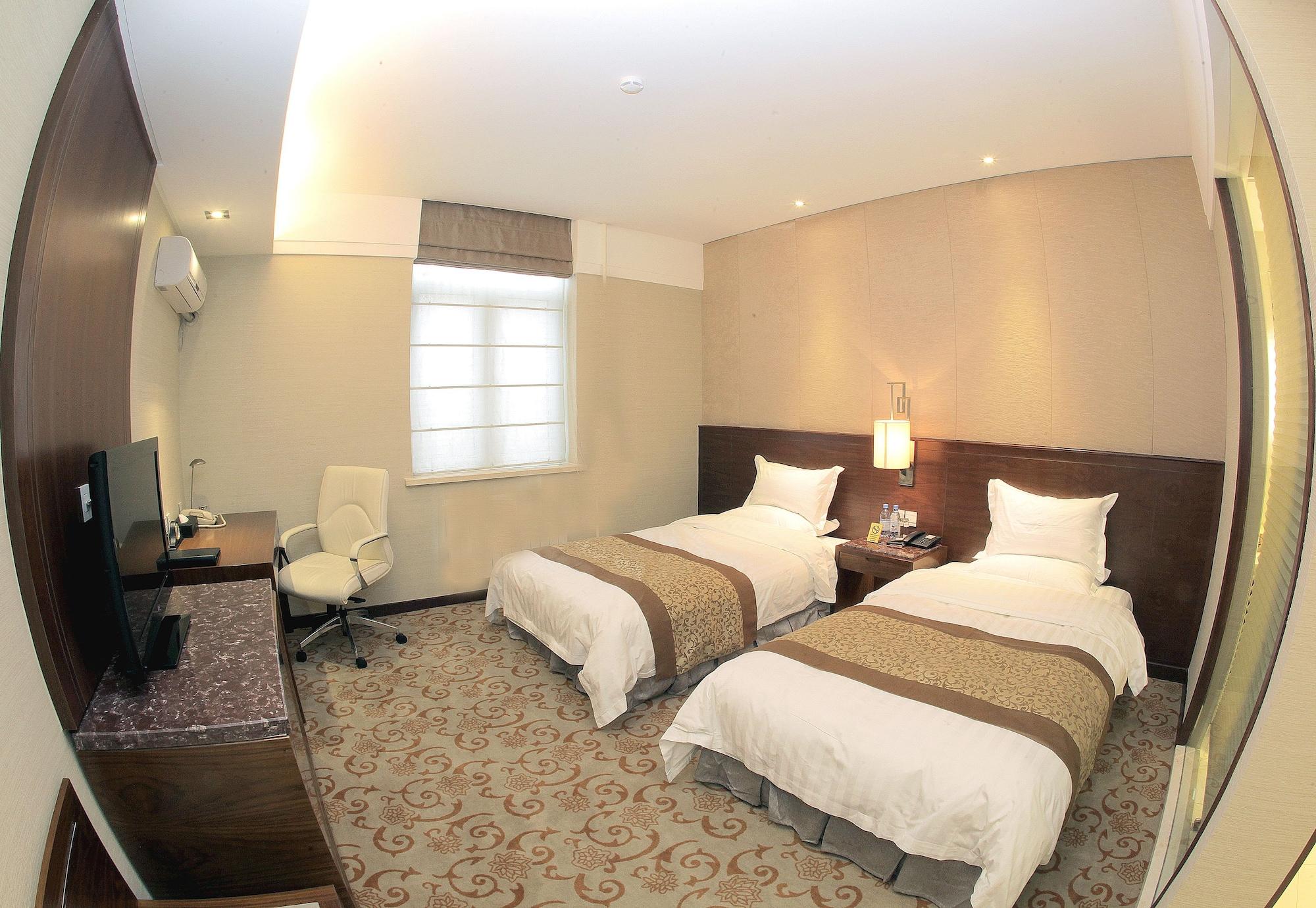 Soluxe Hotel Almatı Dış mekan fotoğraf